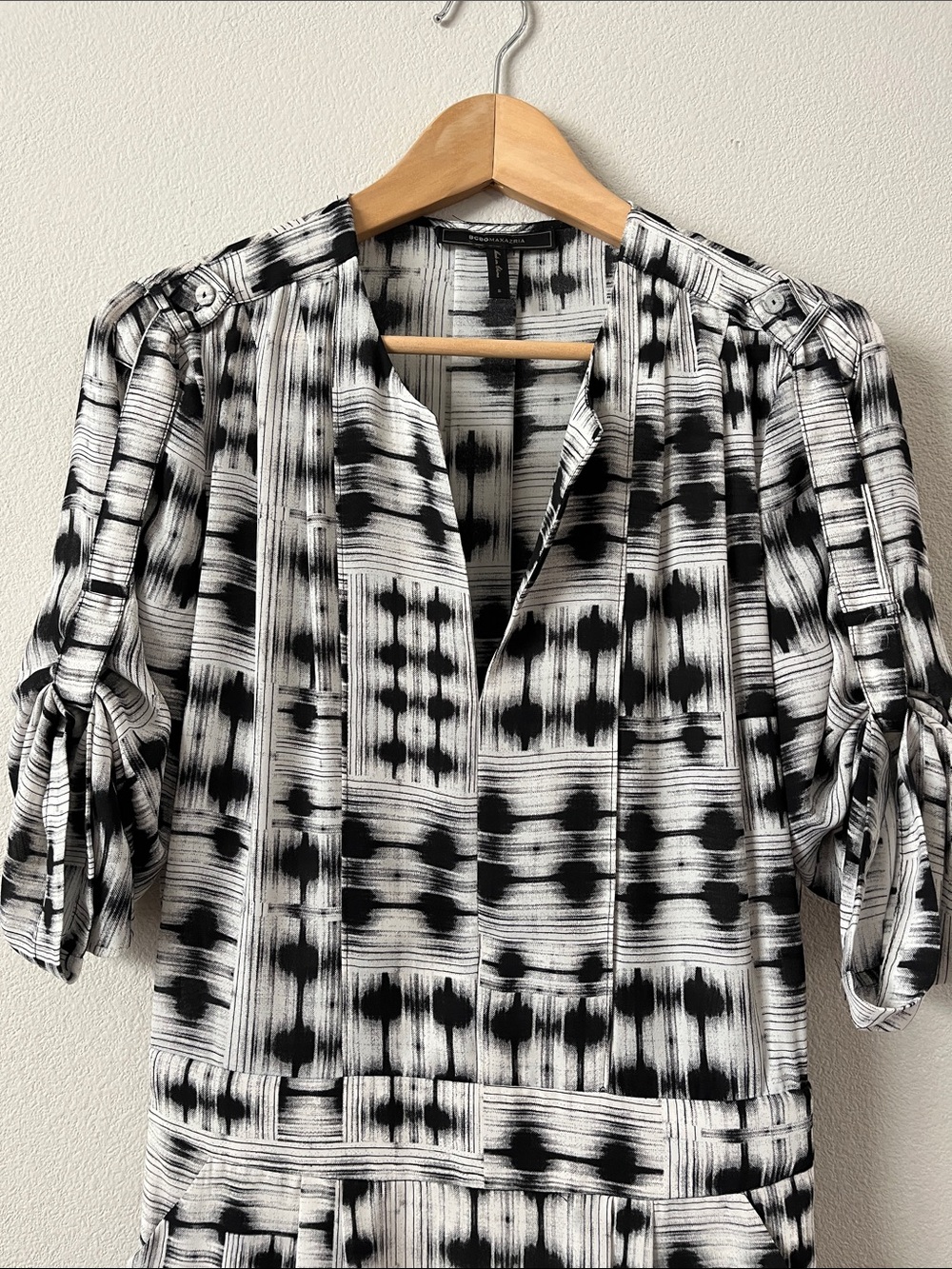 BCBGMaxAzria Black and White Knee Length Dress Size S - Picture 2 of 12